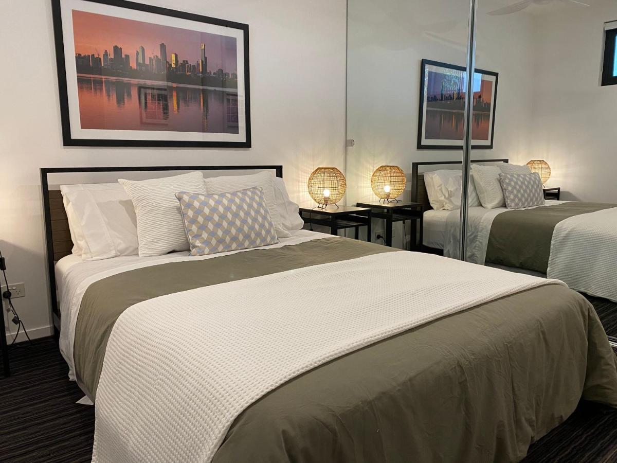 Modern Quiet 1 & 2 Bed Apt Opposite Albert Park Ville de Ville de Melbourne Extérieur photo